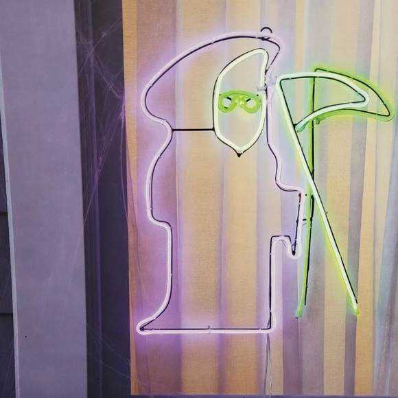 Hyde & Eek 18" LED Animated Reaper Halloween Wall Sign Light Up Decor 2022 - Picture 7 of 7